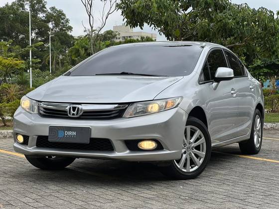 HONDA CIVIC 1.8 LXS 16V FLEX 4P MANUAL HONDA CIVIC 1.8 LXS 16V FLEX 4P MANUAL